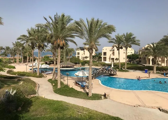 With Roof At Laguna Bay- Ain Sokhna - شالية غرفتين مكيف بالكامل بالرووف قرية لاجونا باي - العين السخنة