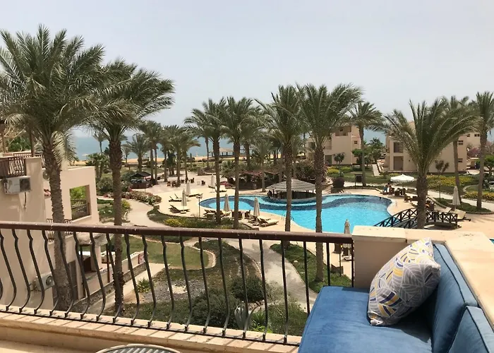 With Roof At Laguna Bay- Ain Sokhna - شالية غرفتين مكيف بالكامل بالرووف قرية لاجونا باي - العين السخنة Айн-Сохна