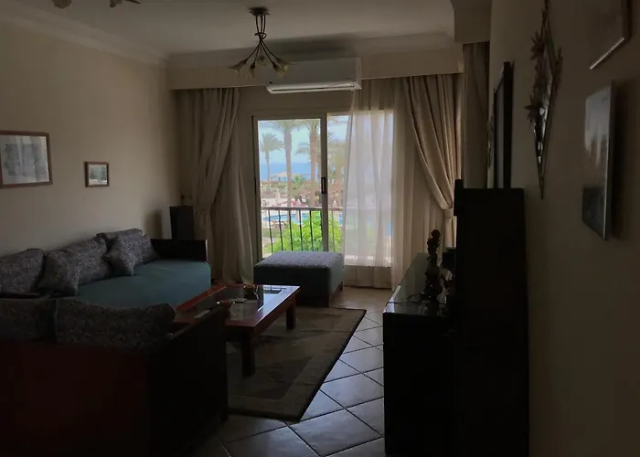 With Roof At Laguna Bay- Ain Sokhna - شالية غرفتين مكيف بالكامل بالرووف قرية لاجونا باي - العين السخنة Апартаменты *