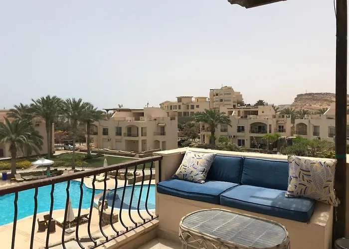 With Roof At Laguna Bay- Ain Sokhna - شالية غرفتين مكيف بالكامل بالرووف قرية لاجونا باي - العين السخنة Апартаменты