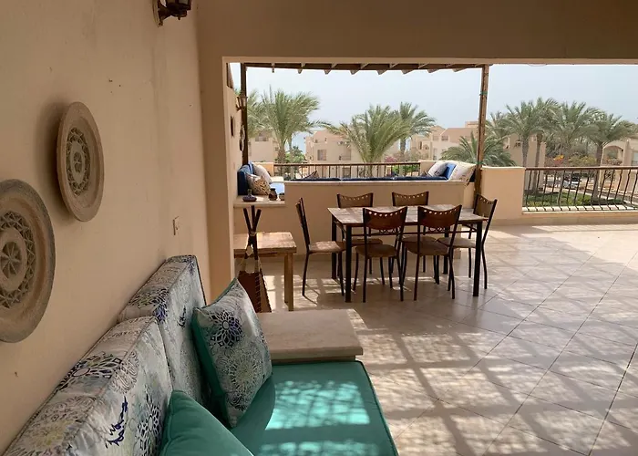 Апартаменты With Roof At Laguna Bay- Ain Sokhna - شالية غرفتين مكيف بالكامل بالرووف قرية لاجونا باي - العين السخنة Айн-Сохна