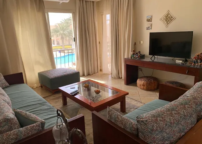 With Roof At Laguna Bay- Ain Sokhna - شالية غرفتين مكيف بالكامل بالرووف قرية لاجونا باي - العين السخنة