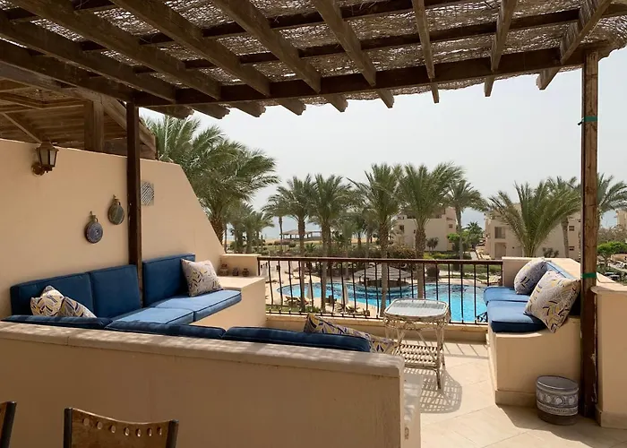 With Roof At Laguna Bay- Ain Sokhna - شالية غرفتين مكيف بالكامل بالرووف قرية لاجونا باي - العين السخنة *