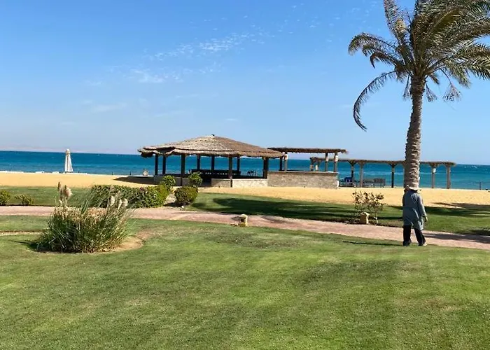 Апартаменты With Roof At Laguna Bay- Ain Sokhna - شالية غرفتين مكيف بالكامل بالرووف قرية لاجونا باي - العين السخنة *
